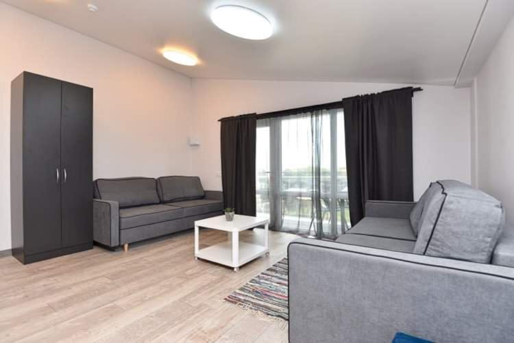Vyturiai - Nauju Apartamentu Nuoma Sventojoje ซเวนตายิ ภายนอก รูปภาพ