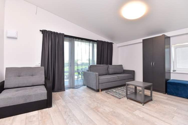 Vyturiai - Nauju Apartamentu Nuoma Sventojoje ซเวนตายิ ภายนอก รูปภาพ